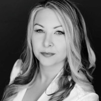 Lauren Bloom Email & Phone Number