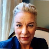 Apple Moving Employee Emily Kozubowski's profile photo