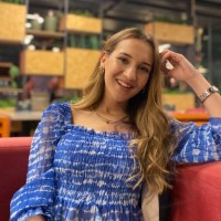 Esra Kurt Email
