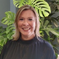 Lesley Jones Email & Phone Number