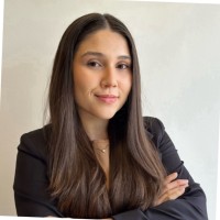 Instituto de Tecnologia e Sociedade (ITS Rio) Employee Louise Jatobá's profile photo