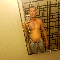 Royal New York Employee 𝕄𝕒𝕣𝕜 ℍ𝕒𝕝𝕝𝕒𝕞's profile photo