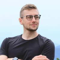 Roland Schulz Email