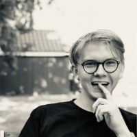 Simon Hansen Email