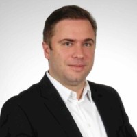 Tomasz Cegielski Email