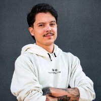 Candy Shop Employee Willian Balbueno's profile photo