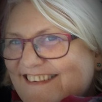 Textbook Teachers Ltd Employee Julie Spink's profile photo