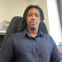 Comptasanté Employee Warren Ossamy's profile photo