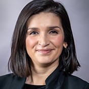 Yesenia Lyons