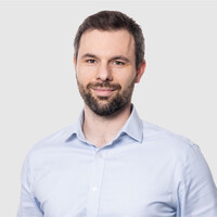 Lukas Hanusek Email