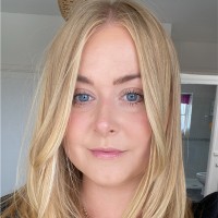 Email e telefono di Molly Ibbitson