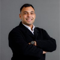 Trapped Egypt Employee Sherif Amr's profile photo