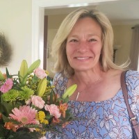 Lynette Dummer Email