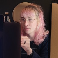 Olympia Starzef Email