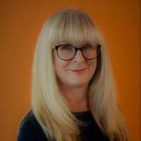 Clone Employee Julia Molloy's profile photo
