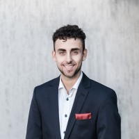 Luca Iale Email