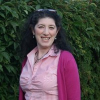 Sharing Parenting Employee Suzanne Pearson's profile photo