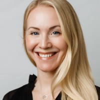 Cecilia Oxenius Email