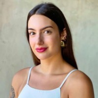 MinuTrade Employee Juliana Wiering's profile photo