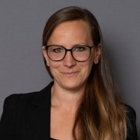 Nicole von Arx Email