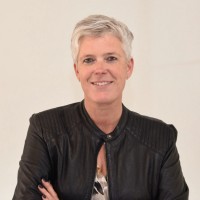 Hellen Braak Email