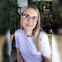 Marissa Joubert Email