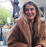 Angela Italiaander Email