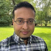 Momentum Wealth Partners Employee Syed Hassan's profile photo