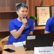 Viet Khuat's profile photo