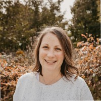 Lindsay Pollock Email
