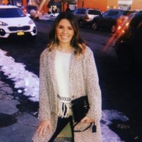 Mojo Employee Eleni G.'s profile photo