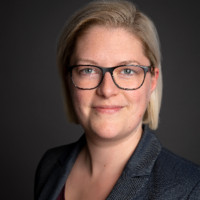 Claudia König Email & Phone Number