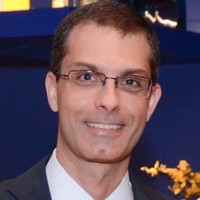 André Vilaça Email
