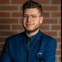 Konrad Cieszyński Email
