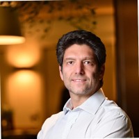 E-mail e número de telefone de Andre Dorf