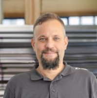Gabor Malomsoki Email