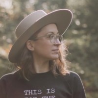 Modal Employee Elli Doran's profile photo