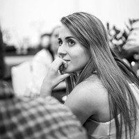 Adriana Gomes Email
