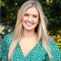 TrustBooks Employee Lauren Nix's profile photo