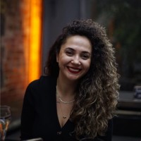 Büşra Seyren Email