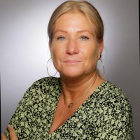 Karin Leutgeb Email