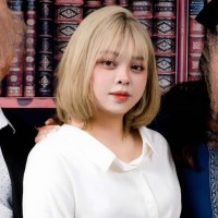 Mitchell Gomes Email