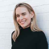 Oliver Peoples Employee Hannah Krudys's profile photo