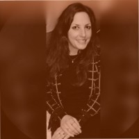 Esther van Den Heuvel Email