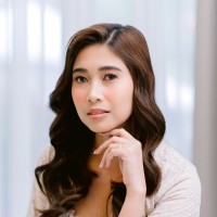 Vivien Yamamura Email