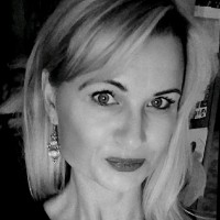 Karin Douglas Email