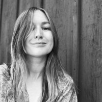 Pen Store Employee Alice Myr's profile photo