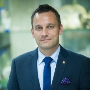 László Dudás Email