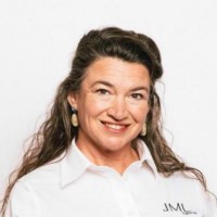 Coralie Cuillerier Email & Phone Number