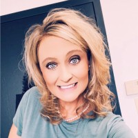 Navajo Express Employee Heidi Jensen's profile photo